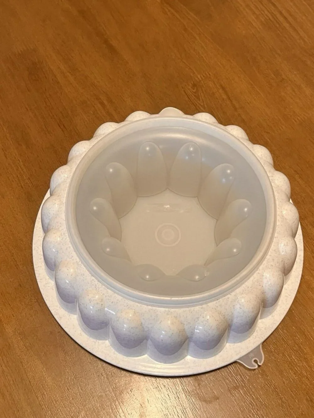 Vtg Tupperware 1202 & 1201 White Speckled 9